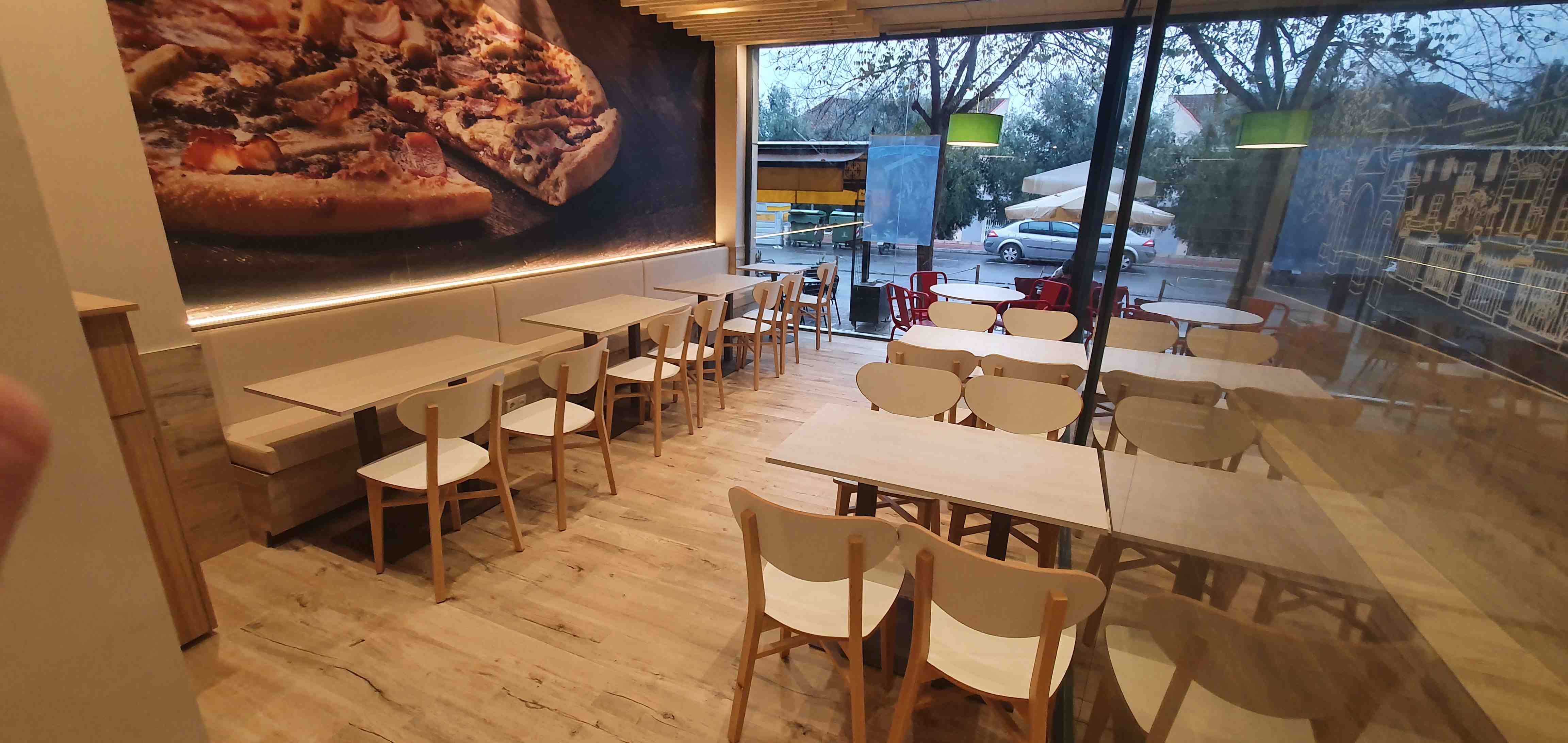 Promoción de Telepizza en Totana